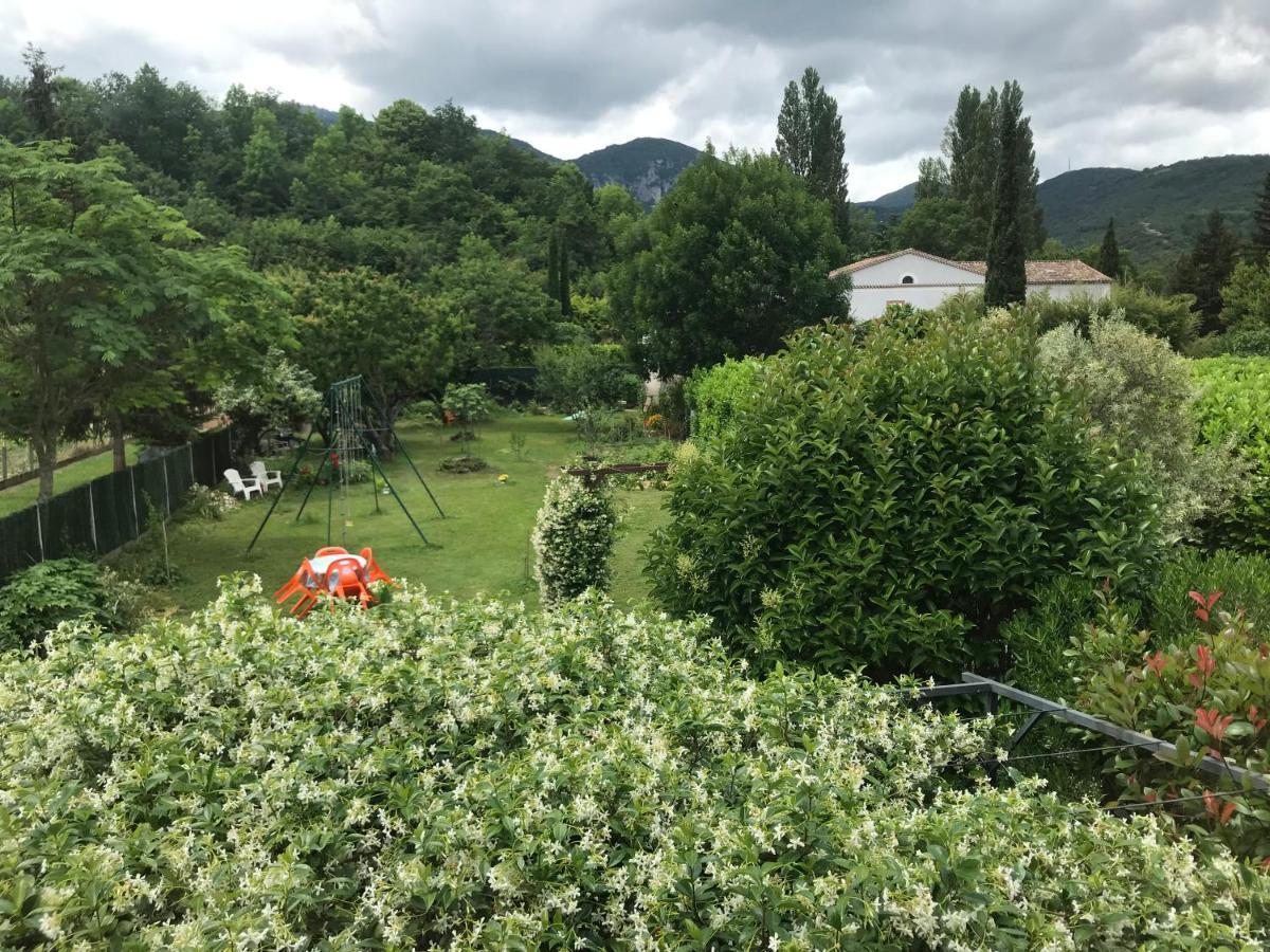 Chambre Et Salle De Bain Prive S'Ouvrant Sur Terrasse, Jardin Et Cuisine D'Ete Quillan Dış mekan fotoğraf